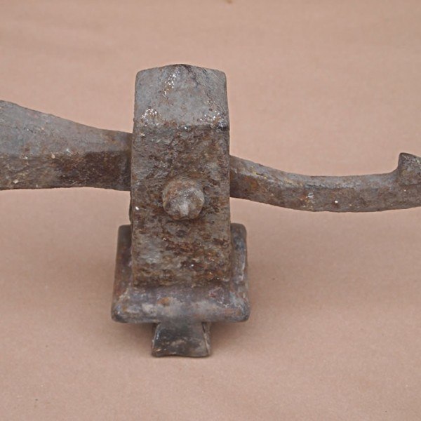 Antique Gravity Gate Catch Encore Reclamation