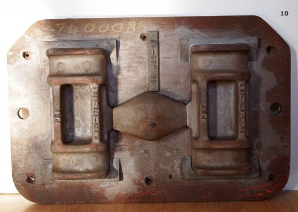 Vintage Industrial Sand Pattern - Image 7