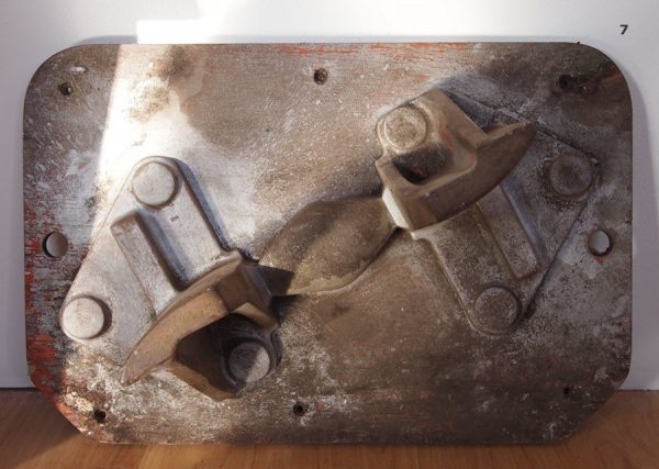 Vintage Industrial Sand Pattern - Image 5