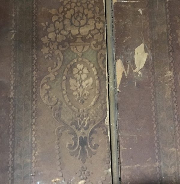 Reclaimed 160mm reed and bead with original wallpaper