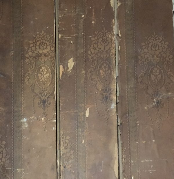 Reclaimed 160mm reed and bead with original wallpaper